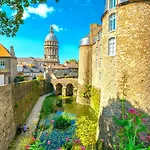 La Brainoise Maison Familiale Chaleureuse Avec Jardin Et Sauvage