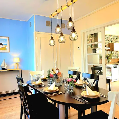 بيت للعطل La Brainoise Maison Familiale Chaleureuse Avec Jardin Et Sauvage