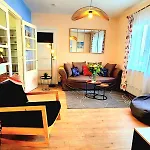 La Brainoise Maison Familiale Chaleureuse Avec Jardin Et Sauvage