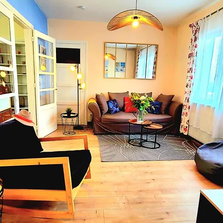 La Brainoise Maison Familiale Chaleureuse Avec Jardin Et Sauvage