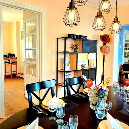 La Brainoise Maison Familiale Chaleureuse Avec Jardin Et Sauvage